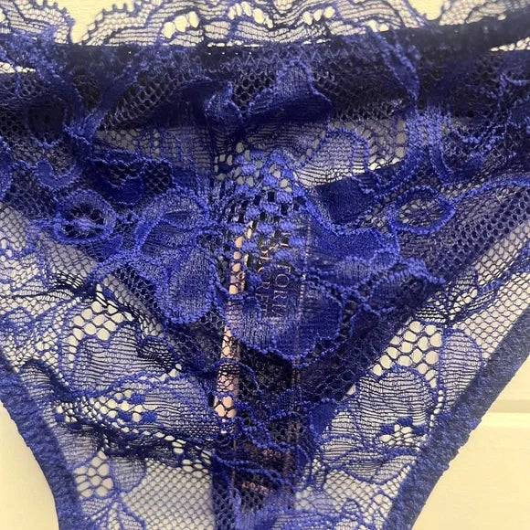 Victoria’s Secret Bombshell Lace Thong Rhinestone Sides BNWT