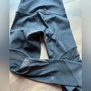 Lululemon Seek The Heat Tight *28" size 2