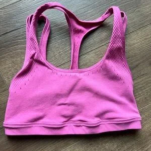 Fabletics Sculptknit Contour Low Impact Sports Bra