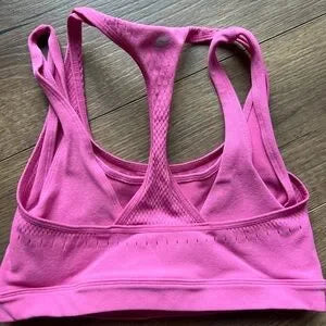 Fabletics Sculptknit Contour Low Impact Sports Bra