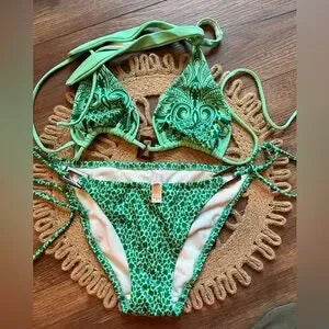 Victoria’s Secret Green Paisley Floral Bikini Small